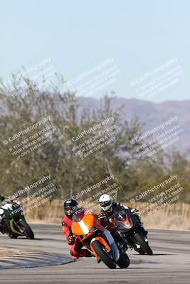 media/Dec-01-2025-Moto Forza (Mon) [[2daa91e15f]]/3-Beginner Group/Session 3 (Turn 3)/